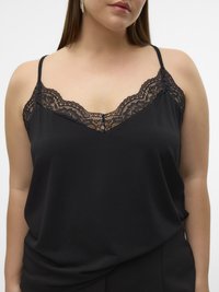 Camisole noire avec un décolleté bordé de dentelle et des bretelles spaghetti réglables, avec une texture lisse et une coupe décontractée.