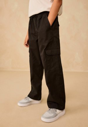 Next, WIDE FIT  - Pantalon cargo - black