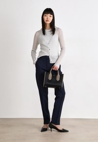 BOSS SANDY TOTE - Rankinė - black
