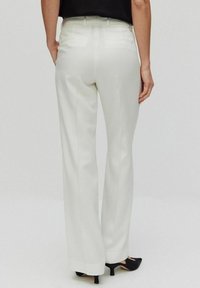STOCKH LM Studio FRANCES - Tygbyxor - offwhite