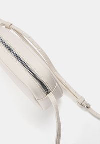 PULL&BEAR MINI URBAN - Taška s příčným popruhem - beige