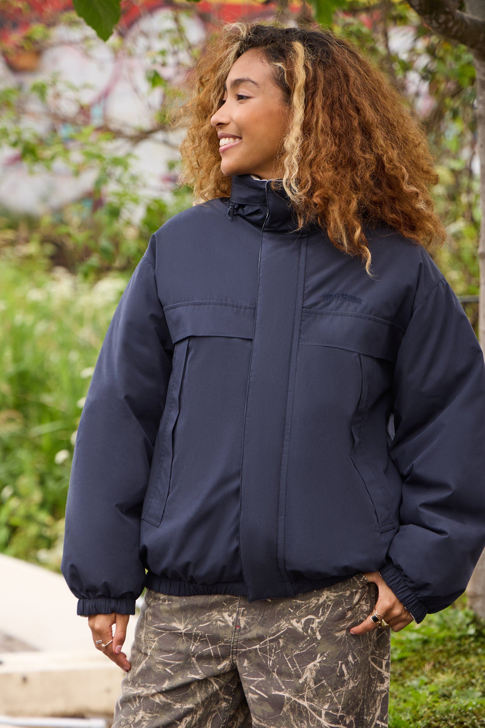 BDG Urban Outfitters NORA REVERSIBLE PUFFER Winter jacket navy
