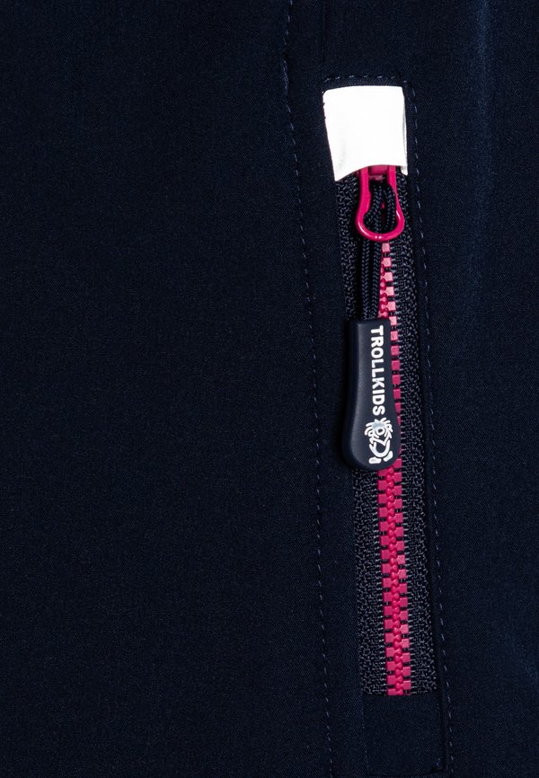 TROLLFJORD UNISEX - Waistcoat3