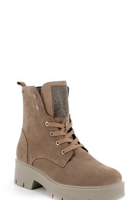 Stivaletto in suede marrone con pannello testurizzato, design con lacci e suola chunky beige. Presenta dettagli in metallo argentato ai lati.