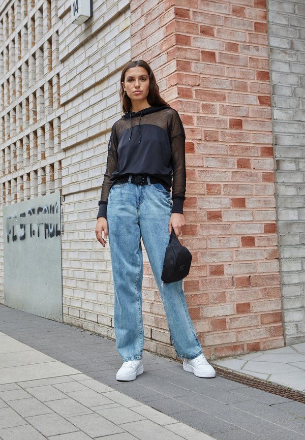 HOODY - Kapuzenpullover