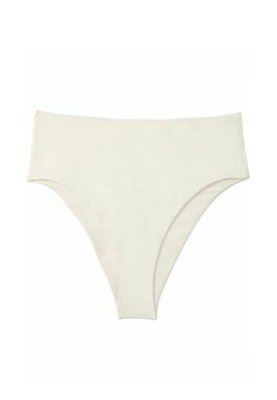 Ropa interior blanca de corte alto sin costuras visibles ni patrones, con tejido liso y uniforme.