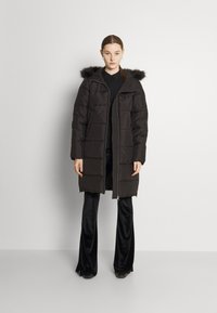 JDY JDYELI SUNNY LONG PADDED  - Casaco de inverno - black