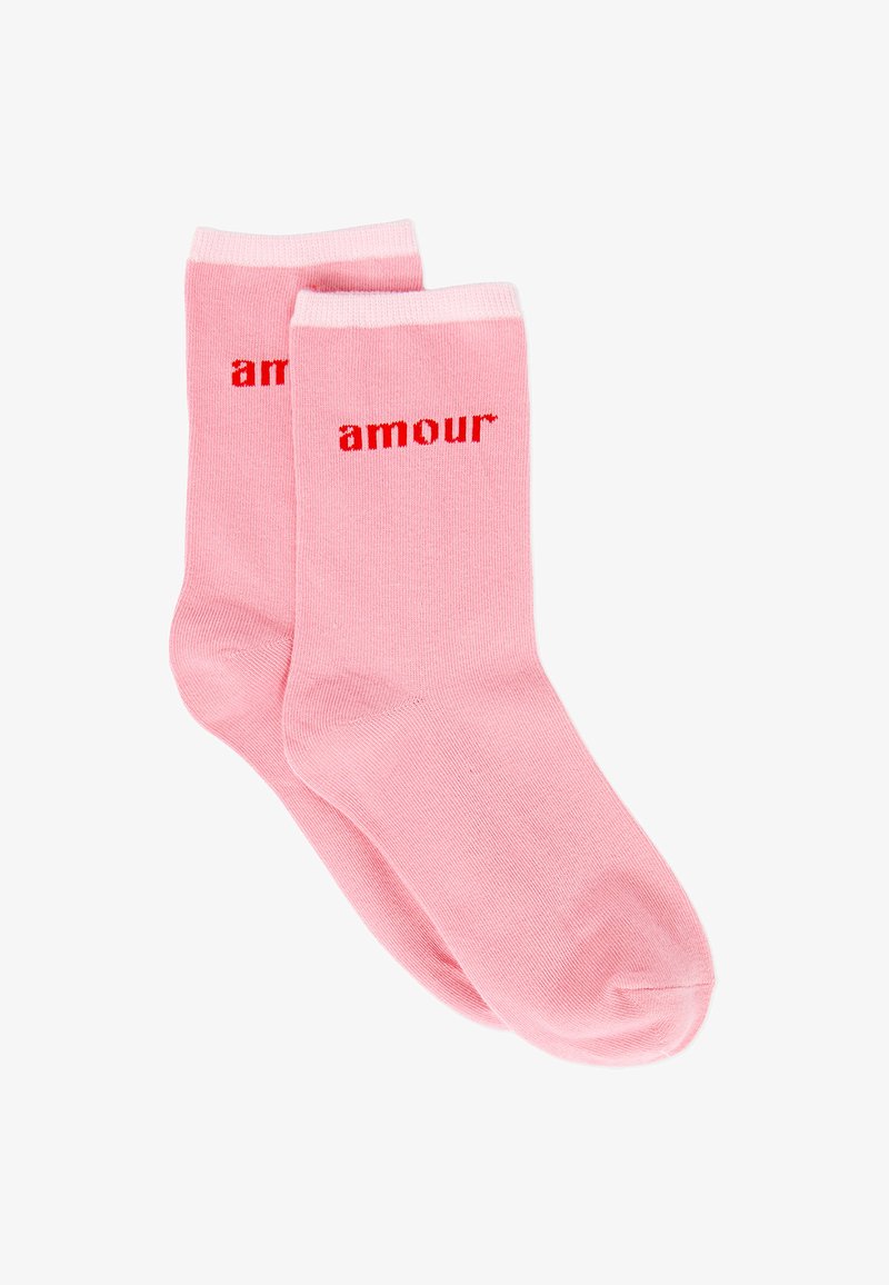 Rosa Baumwollsocken mit dem roten Aufdruck "amour". Glatte Textur, gerippte Bündchen und ein Standard-Crew-Längen-Design.