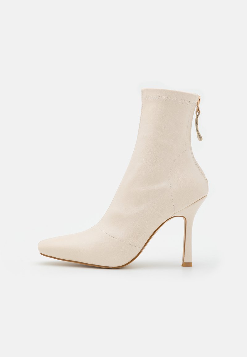 Damen Klassische Stiefel | RAID DESSIA High Heel Stiefelette offwhite/weiß - XL29595 Damen Klassische Stiefel | RAID DESSIA High Heel Stiefelette offwhite/weiß - XL29595