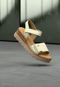 No seleccionado, vanilla/gold-coloured