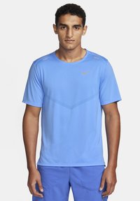 Nike Performance RISE - Camiseta deportiva - university blue