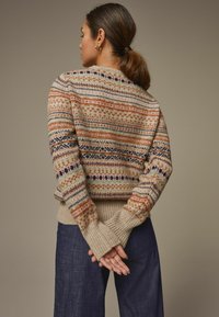 Laura Ashley CREW NECK - REGULAR FIT - Svetrík - neutral