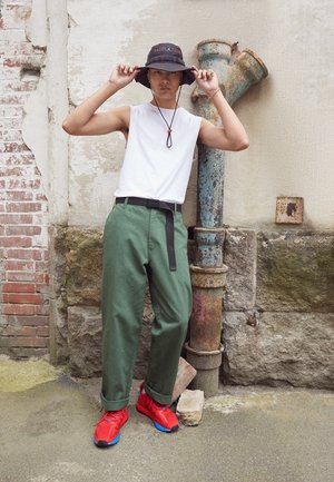 ZX 2K BOOST UNISEX - Baskets basses - scarlet/blue