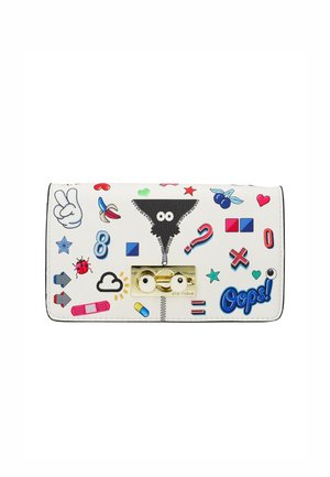 Geantă clutch albă cu pictograme de desene animate colorate, inclusiv semn de pace, fermoar cu ochi, semn de întrebare, buburuză și textul „Oops!”, cu închidere cu capsa aurie.