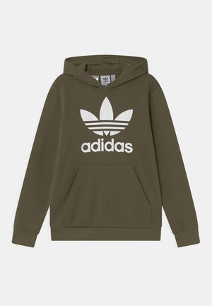 Oliveově zelená mikina s kapucí z bavlněné směsi, s přední klokaní kapsou, ribovanými manžetami a velkým bílým logem adidas se třemi pruhy.