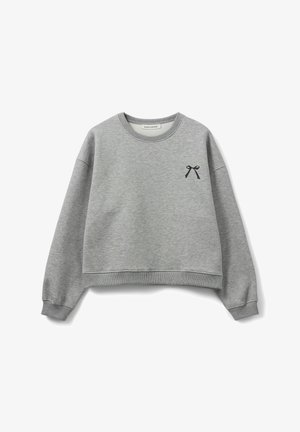Grauer, kürzer geschnittener Sweatshirt aus Baumwollmischung mit rundem Halsausschnitt und überschnittenen Schultern. Enthält ein schwarzes Bänder-Design auf der Brust.
