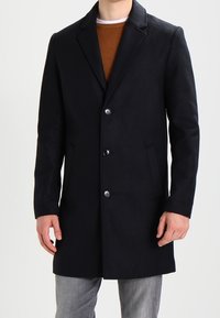 Zalando Essentials Korte frakker - black