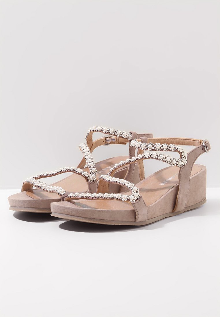 Lazamani Sandalen met sleehak - biscuit/Beige - Zalando.nl