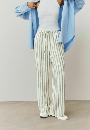 TALL FIT - STRIPE WIDE - Nadrágok - green ecru