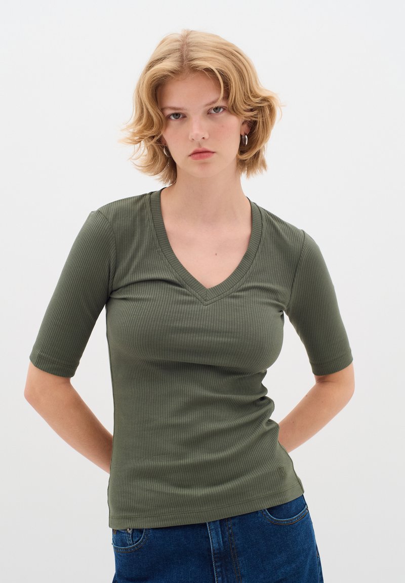InWear DAGNA - Pamata T-krekls - beetle green