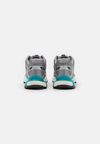 Salomon Sportstyle XT-PATHWAY 2 UNISEX - Sneakers low - sharkskin/silver/capri breeze