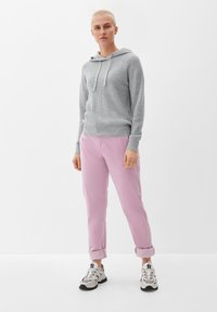 s.Oliver Pantalon classique - perlmuttrosa
