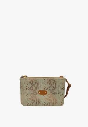 Petit sac poignet beige avec motif serpent marron, fermeture éclair, et une sangle en cuir ainsi qu'un patch logo indiquant "mila louise".