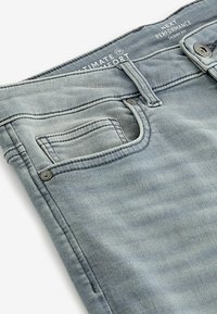 Next SUPER STRETCH COMFORT - Traperice ravnih nogavica - light blue