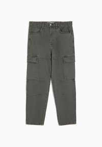 Cargo kalhoty v tmavě zelené barvě, s rovnými nohavicemi, několika bočními kapsami a zesílenými švy pro větší odolnost.