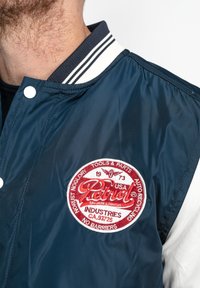 Petrol Industries Chaquetas bomber - blue