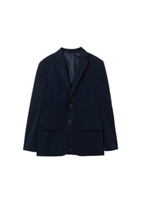 Blazer da uomo blu navy con due bottoni, rever a punta, due tasche frontali a pattina e una tasca sul petto, esposto piatto su sfondo bianco.