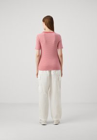 GAP T-paita - red stripes