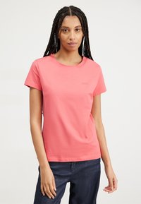 BOSS ESOGO - Basic póló - bright pink