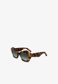 Wybrany, dark tortoise