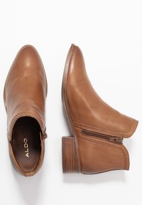 ALDO Kotníková obuv - cognac