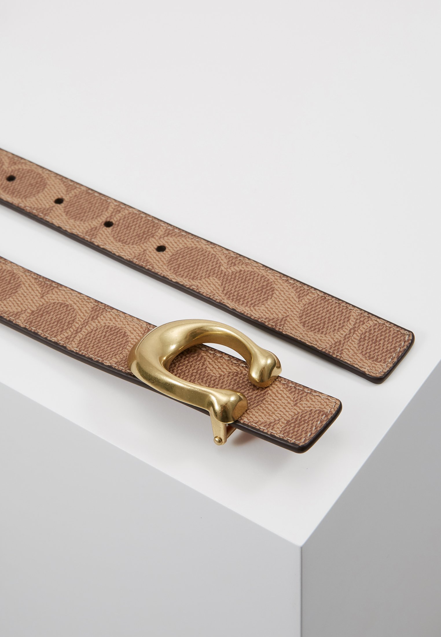 coach sculpted signature reversible belt