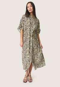 Soaked in Luxury - SLNaya Saphira - Shirt dress - sandshell stroke print Thumbnail Image 1