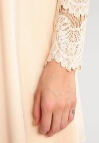 VILA Vestido informal - sand