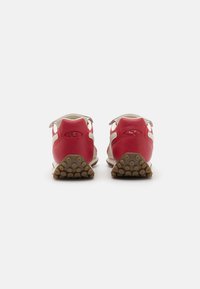 FENTY x PUMA AVANTI UNISEX - Sportcipő - club red