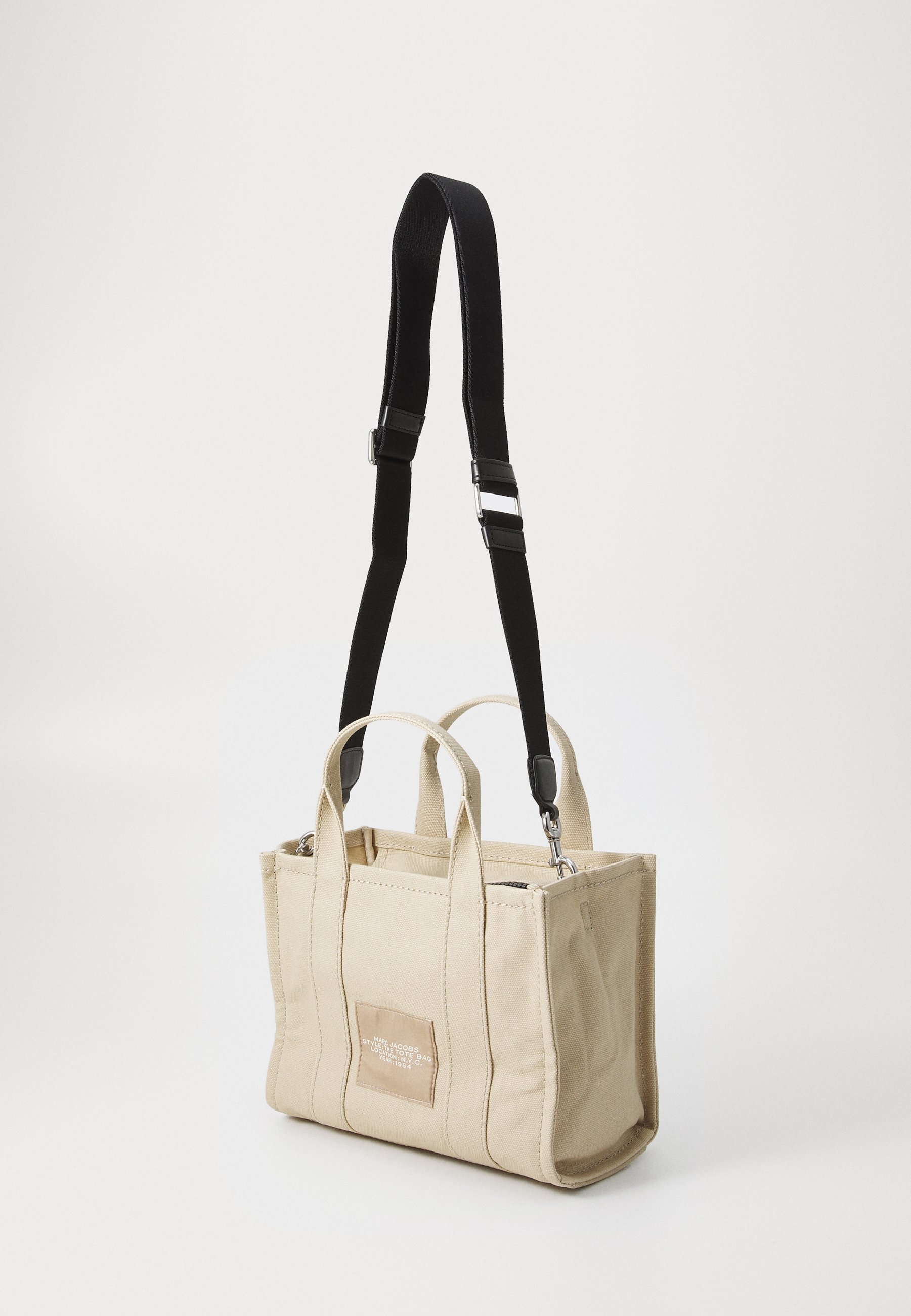 MARC JACOBS THE SMALL TOTE - Handtas - beige - Zalando.nl