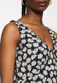GAP Petite Kjole - white/black