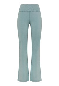 Pantalones acampanados de talle alto en color verde azulado claro, con una cinturilla acanalada y costuras visibles en la parte delantera y el dobladillo.