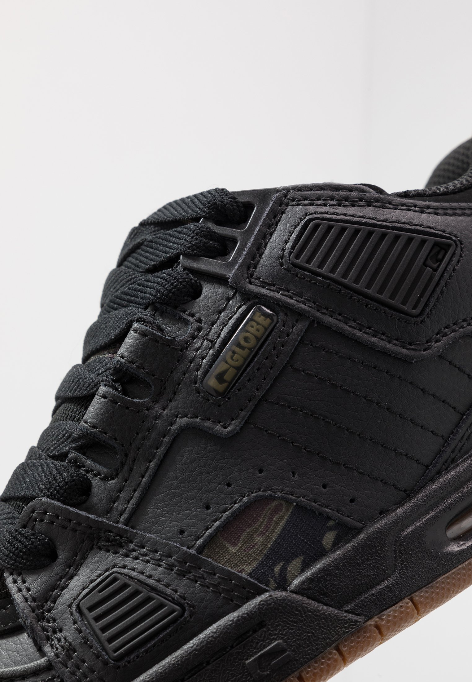 Globe SABRE Skatesko black Zalando.no Globe TILT Skatesko dark shadowphantom Zalando.no