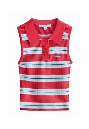 Top polo roșu, fără mâneci, din tricot cu textură nervurată, dungi orizontale albe și albastre, trei nasturi roșii și o mică etichetă dreptunghiulară cu logo pe piept.