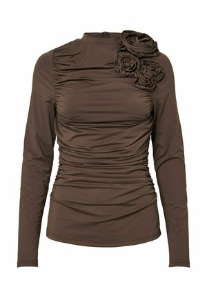 Pikkade varrukatega pruuni värvi kortsuline top kõrge kaelusega ning kolme kangast lillekujundusega paremal õlal.