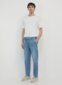 Calliope CON FUSCIACCA - Jeans Tapered Fit - blu denim chiaro