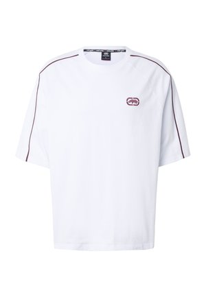 Baltas trumpomis rankovėmis marškinėlis su bordo spalvos apvadais ant rankovių ir mažu bordo gyvūno logotipu kairėje krūtinės pusėje.