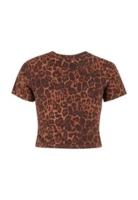 Bruin cropped t-shirt met een luipaardprint, korte mouwen, ronde halslijn en een zachte stoftextuur.