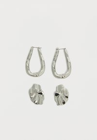 Nem kiválasztott, silver-coloured