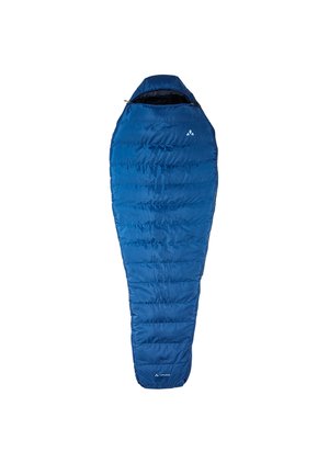Sacco a pelo blu con forma sagomata e texture trapuntata, dotato di cappuccio e zip laterale per un facile accesso. Logo visibile in fondo.